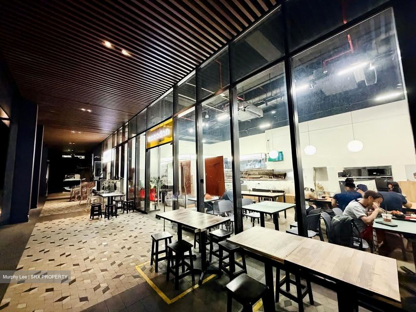 The Venue Shoppes (D13), Retail #636741031
